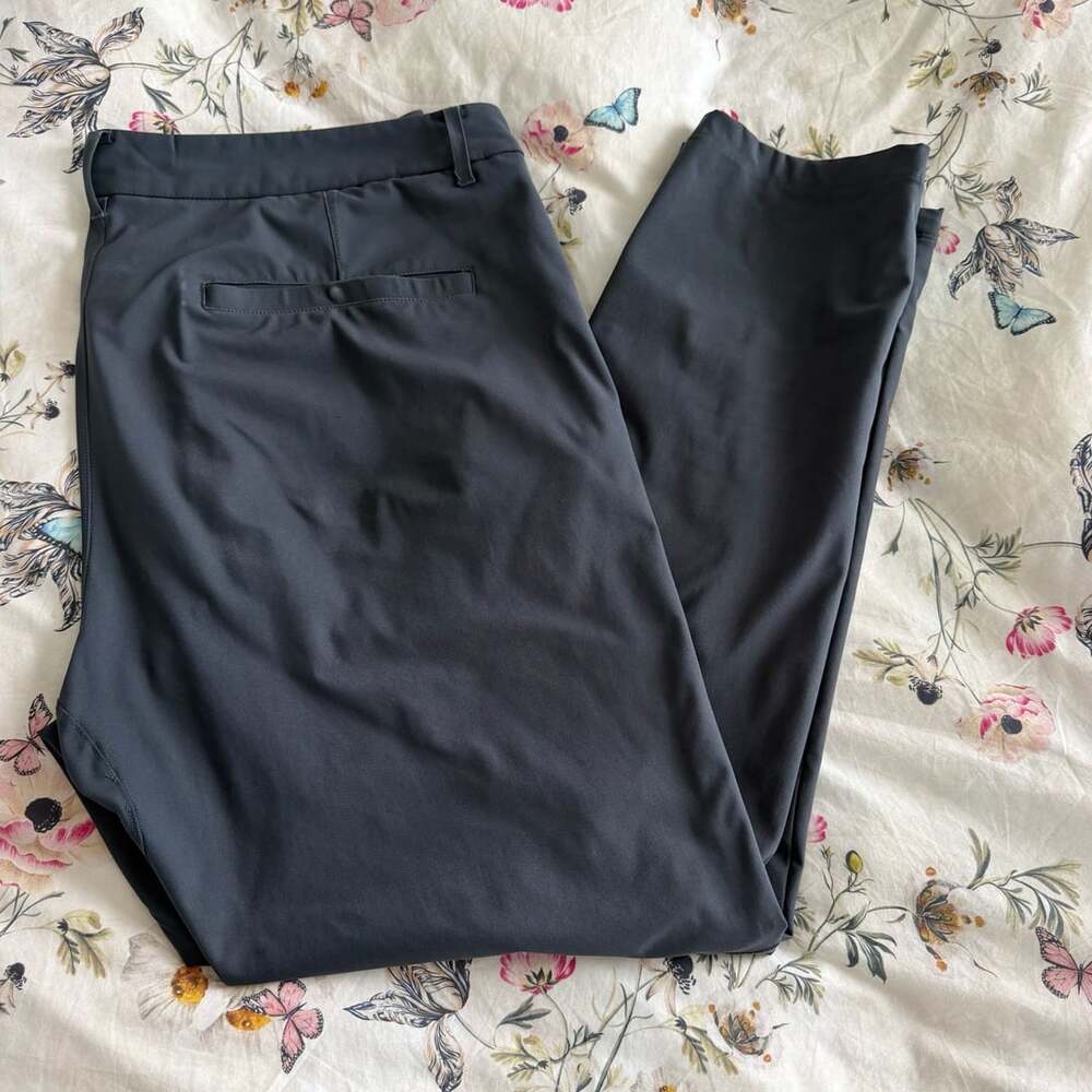 Lululemon ABC Trouser Size 38 Gray Tech Hybrid Pants